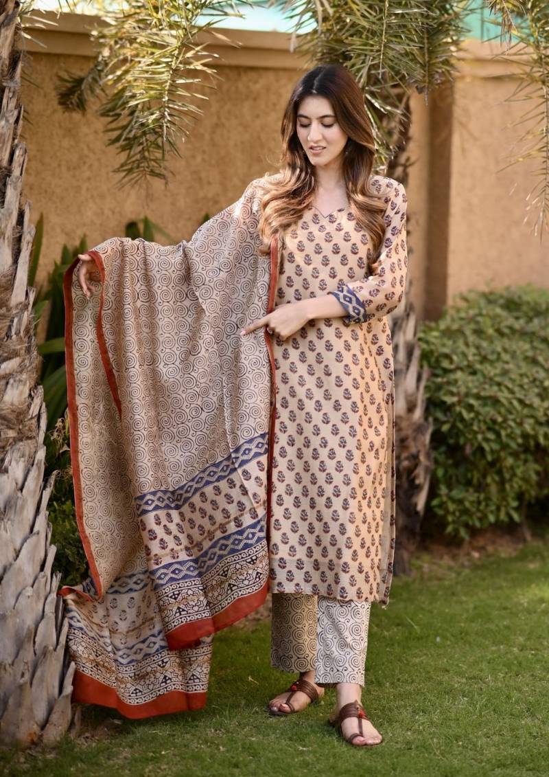 Dhruvi 344 Daily Wear Kurti Bottom And Dupatta Collection