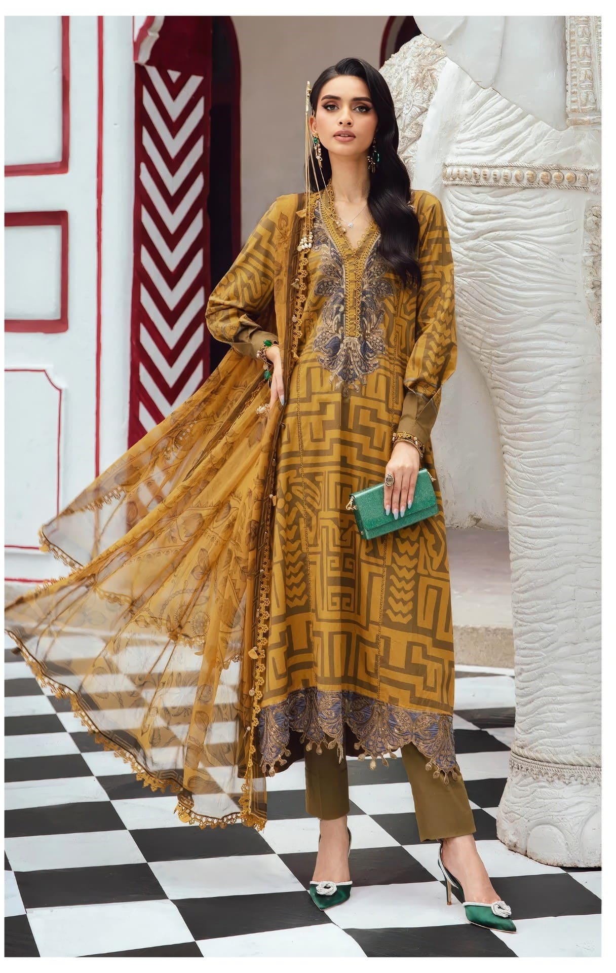 Alzohaib Az 1454 And 1455 Paksitani Suits With Cotton Dupatta
