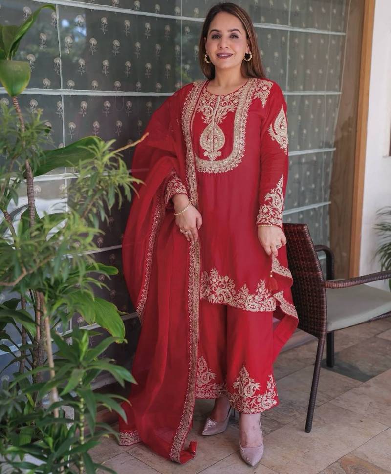 Bt 5013 Chinon Silk Designer Readymade Salwar Suits Collection
