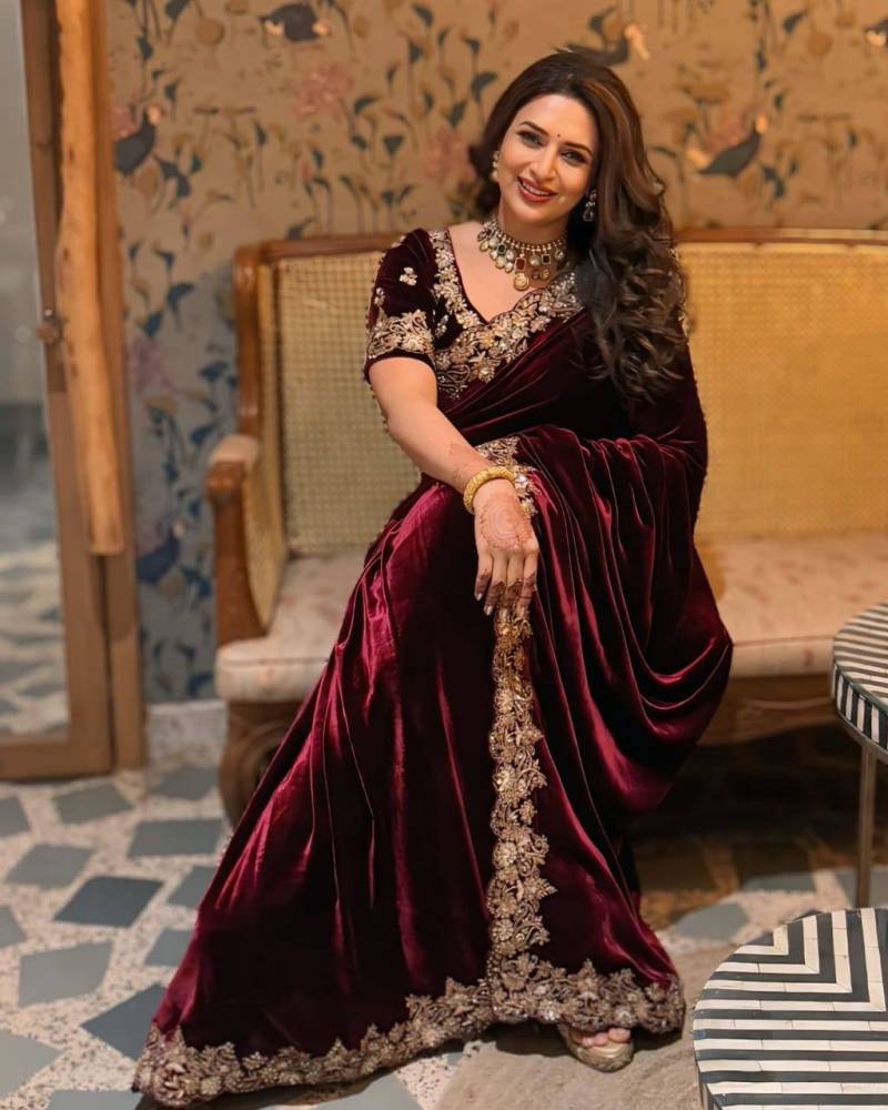 Bt 3143 Velvet Designer Sequence Thread Worked Saree Collection