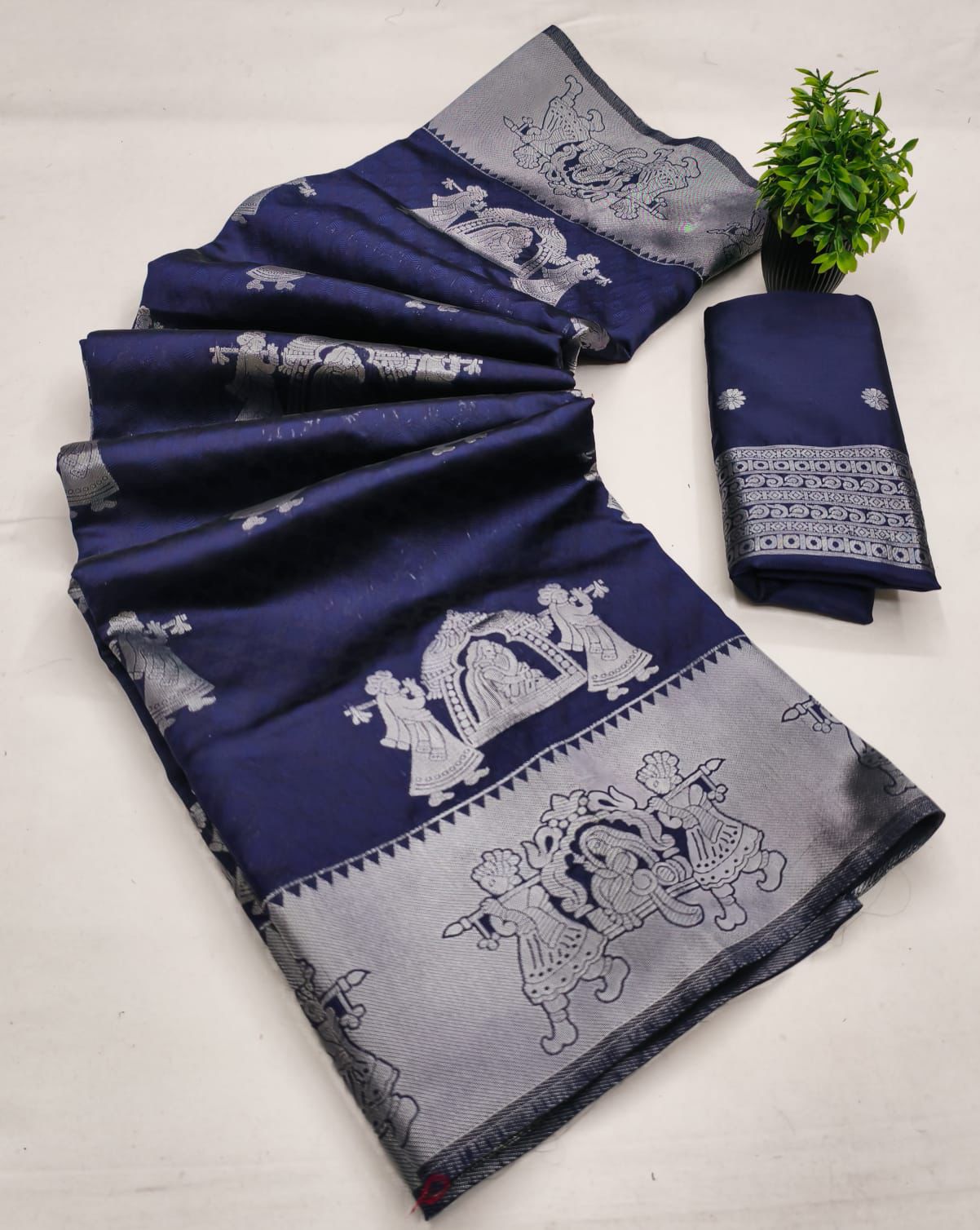 Aab Silver Pallaku Casual Wear Silk Saree Collection